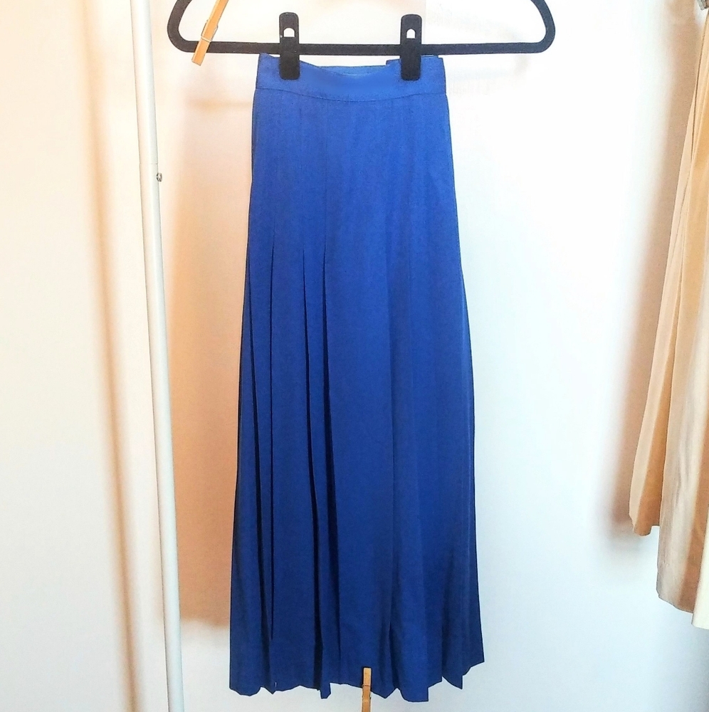Perry Ellis Midi pleated royal blue wool skirt